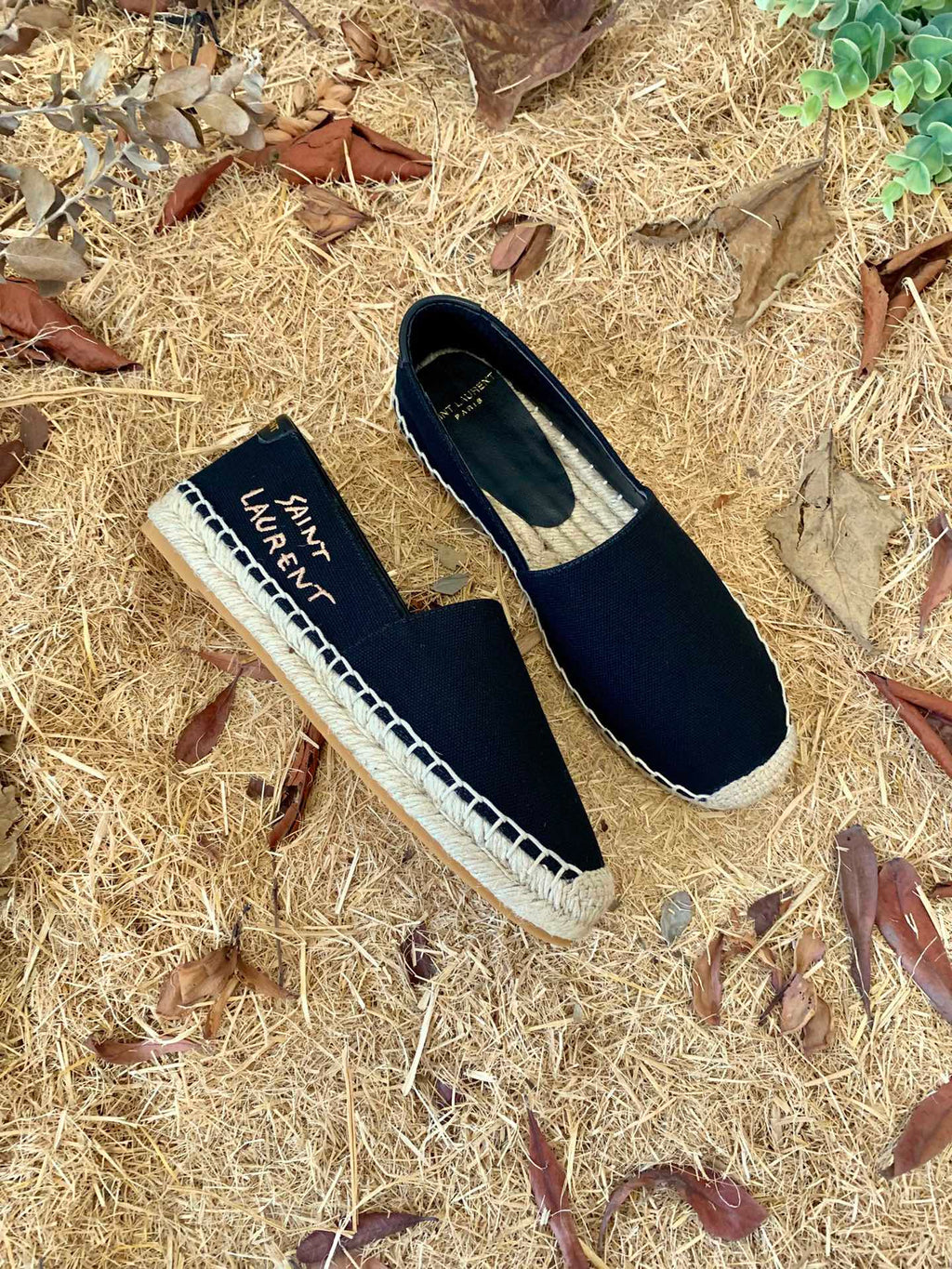 Black Canvas Espadrilles with Woven Jute Sole – Classic Slip-On Flats for Women