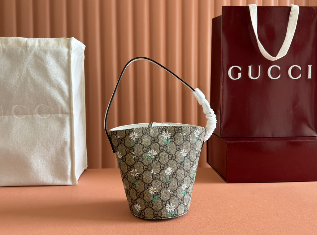 Floral Monogram Bucket Bag – Mini Shoulder Bag with Daisy Print