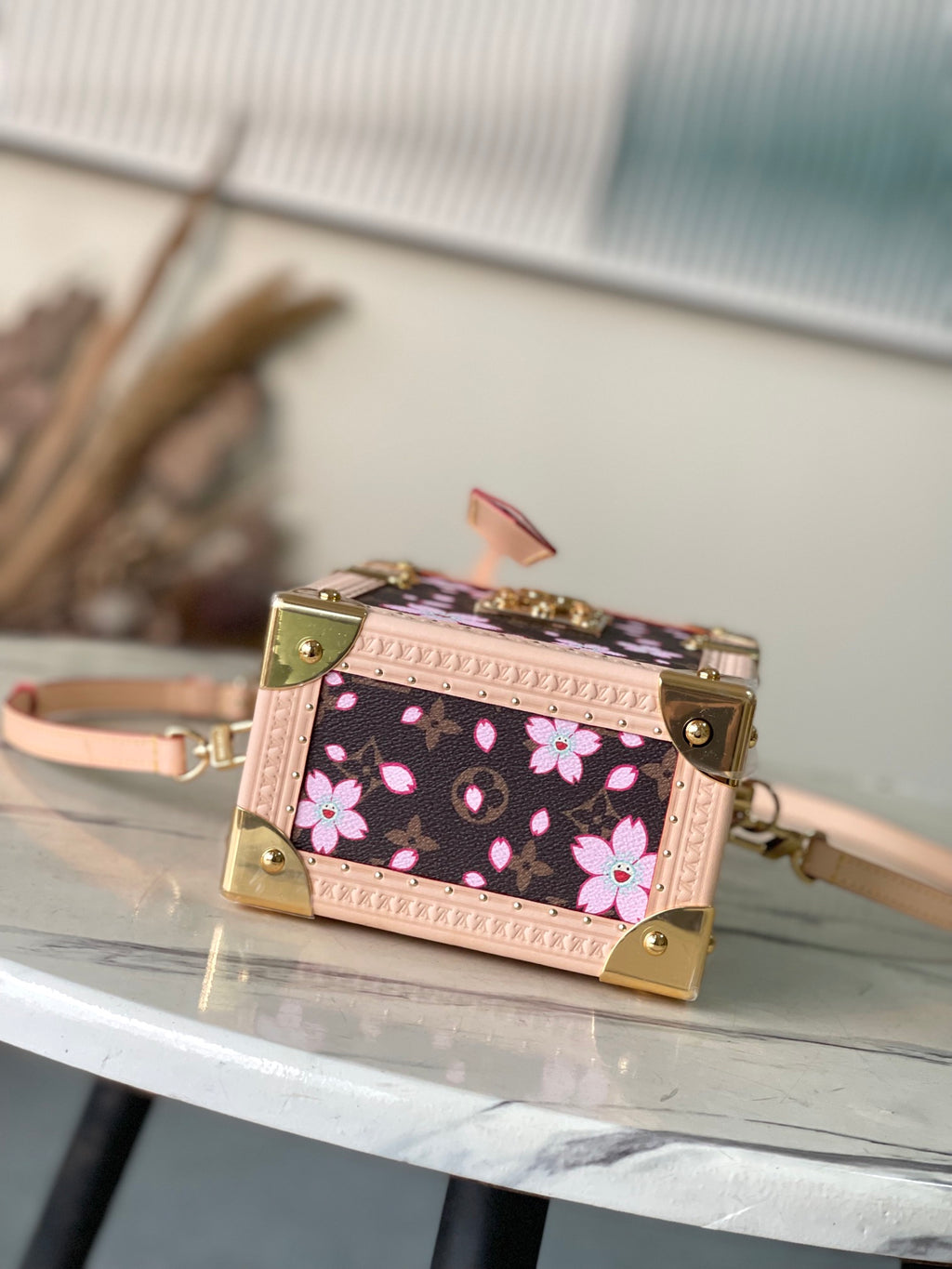 Floral Trunk Crossbody – Vintage-Inspired Box Bag with Gold Accents